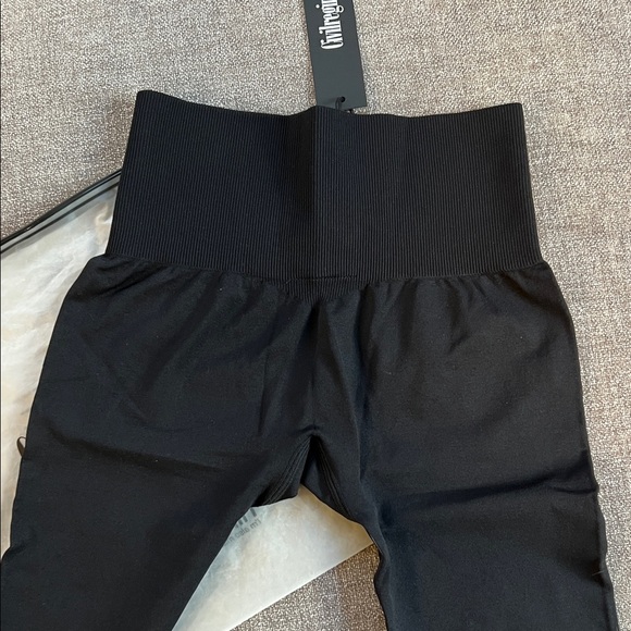 NWT Civil Regime Black Kelly Seamless Legging
